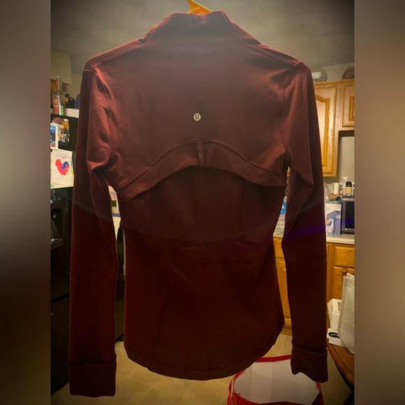 Great condition. Lululemon Define Jacket Size 4 - Picture 6 of 8